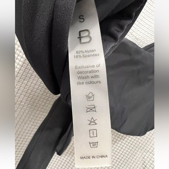 NWT Blooming Jelly black bikini tie front top removable straps padding bandeau - Picture 5 of 5